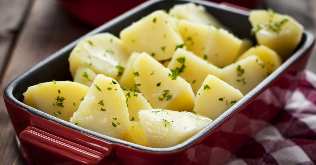 Fırında beşamel soslu patates tarifi