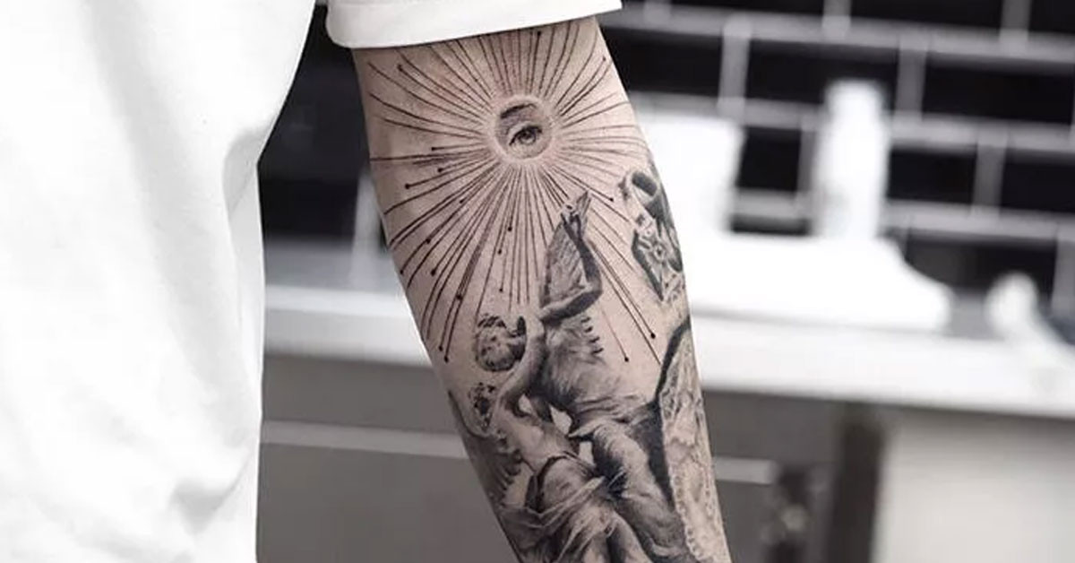 2021 DÖVME TRENDİ VÜCUDUN BELLİ BİR BÖLGESİNİN KAPLANMASI 