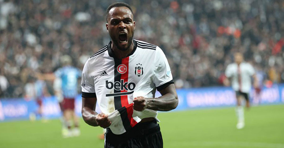 Sosyal medya paylaşımlarını silmişti