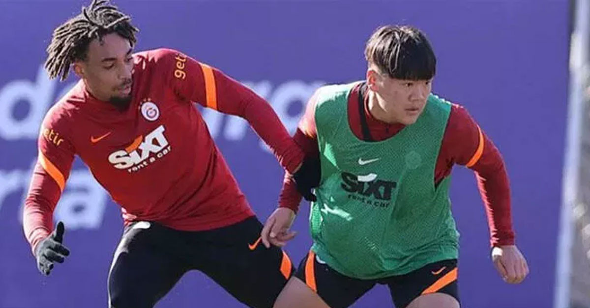 Hangi mevkide oynuyor?