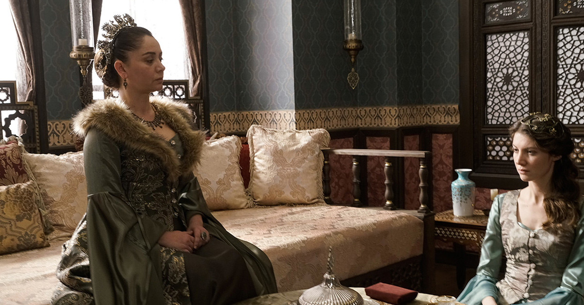 Sibel Taşçıoğlu'nun rol aldığı bazı film ve diziler şunlardır: