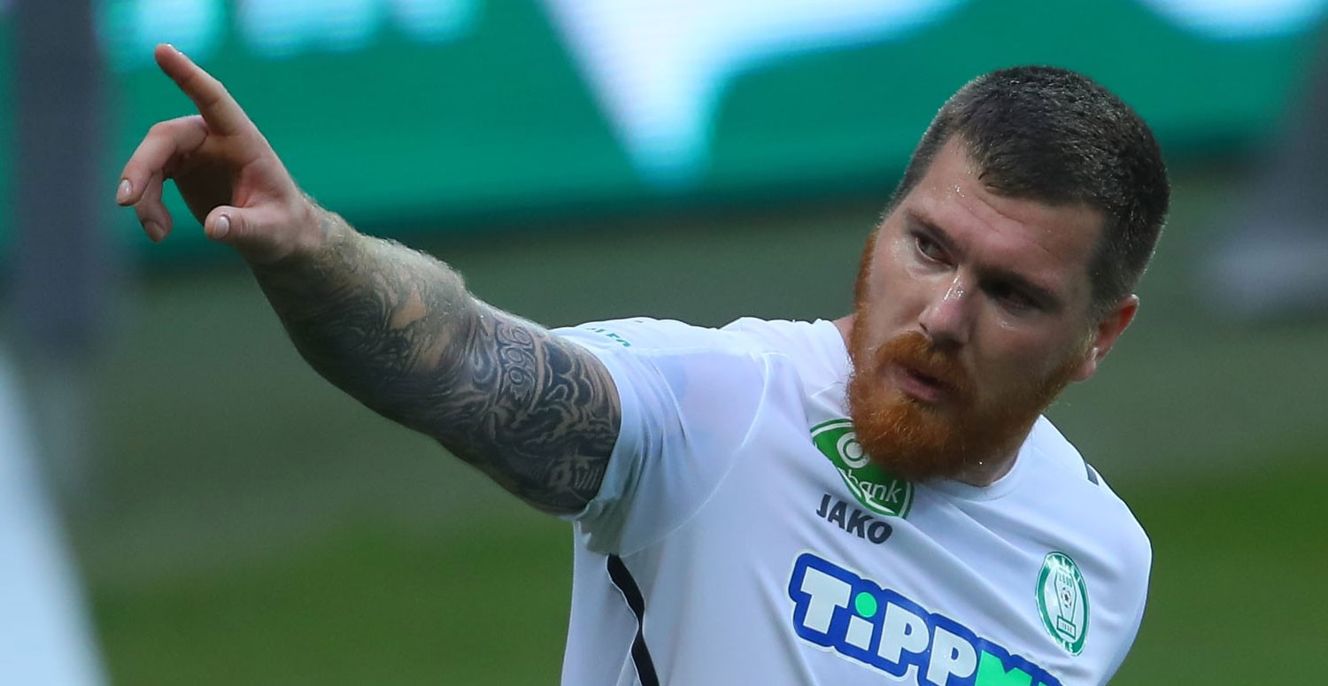 Ülkede performansıyla alkış aldı