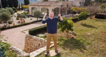 2. el koltuk satın aldı, hayatı değişti: 3 bin lira ödeyen adam milyonluk villa sahibi oldu!