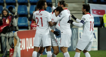 A Milli Takım'ın Getafeli Futbolcusu Enes Ünal Granada'ya Gol Attı!