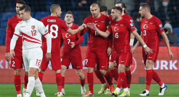 A Milli Takım'ın Yıldızı Zeki Çelik,  Atletico Madrid'e Transfer Oluyor!