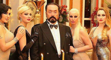 Adnan Oktar'ın kediciği neler yaptı neler