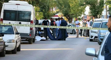 Afyonkarahisar'da Eşini, Kayınvalidesini ve Kayınpederini Öldüren Polis Memuru İntihar Etti