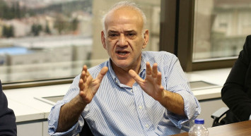 Ahmet Çakar Galatasaraylı Futbolcuları Yerden Yere Vurdu!