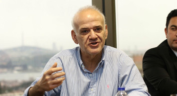 Ahmet Çakar'dan Galatasaray Yönetimine Ağır Sözler!