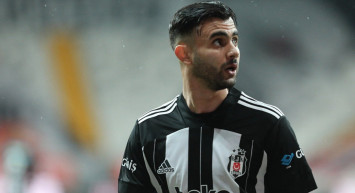 Ahmet Nur Çebi Ghezzal'ın Menajerine Rest Çekti!