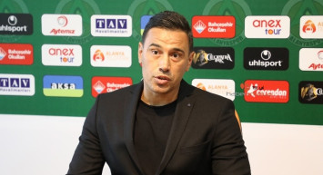 Alanyaspor, Çağdaş Atan İle Yollarını Ayırdı!