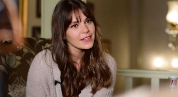 Aslı Enver’den sürpriz nikah: Sevgilisi Berkin Gökbudak ile sessiz sedasız evlendi