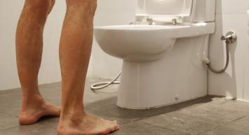 Ayakta idrar yapmak kabir azabı sebebi mi?