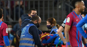 Barcelona - Celta Vigo maçında takım arkadaşı Gavi ile çarpışan Ronald Araujo bilincini kaybetti! Futbolcu acilen hastaneye kaldırıldı