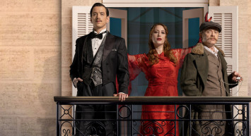 Başrolünde Hazal Kaya’nın rol aldığı Pera Palas dizisi uyarlama mı, hangi kitaptan uyarlandı?