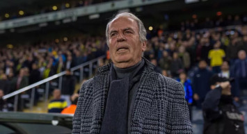 Beşiktaş Mustafa Denizli'yi Sportif Direktör Olarak Takımın Başına Getirmeyi Planlıyor!