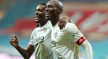 Beşiktaşlı Atiba Hutchinson İle İlgili Kritik Gelişme!