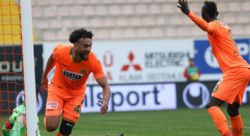 Beşiktaş'ta Caulker ve Atınç Harekatı!