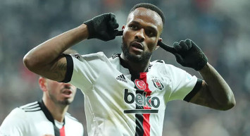 Beşiktaş'ta Cyle Larin'in yerine Vincenzo Grifo transfer edilecek!