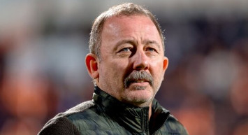 Beşiktaş'tan Ayrılan Sergen Yalçın'ı Acun Ilıcalı Hull City'nin Başına Getirmek İstiyor!