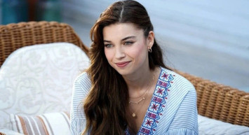 Bir mesajla bütün hayatı değişmiş: İşte Yalı Çapkını'nın Seyran'ı Afra Saraçoğlu'nun oyuncu olma hikayesi!