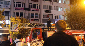 Bolu’da erotik shop tabelası dikkat çekti