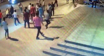 Bu seferde Mardin: Çırılçıplak sokağa çıkan adama meydan dayağı