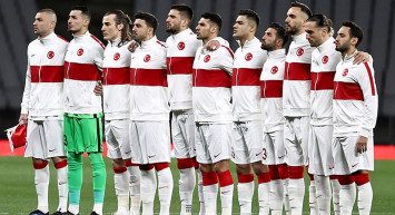 Burak Yılmaz Lille-Reims Mücadelesinde Takımının Asit Yükünü Çekti!