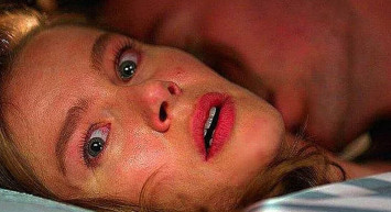 Camdaki Kız dizisinde izleyicileri ayağa kaldıran fragman! 'Bu kadarı da fazla'