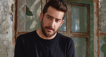 Camdaki Kız'ın Muzo'su Enis Arıkan Kendisiyle İlgili Öldü İddialarına Çok Sinirlendi