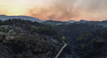 Çanakkale’de yangın devam ediyor: Felaketin boyutu gün ağarınca ortaya çıktı