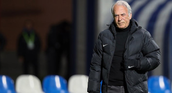 Çaykur Rizespor'da Takımın Başına Mustafa Denizli'nin Geçmesi Gündemde!