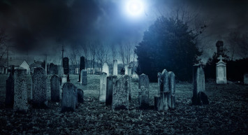 Çığlık sesleri geliyor diyerek mezarı korkarak açtılar