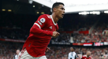 Cristiano Ronaldo'dan Barcelona'ya Sürpriz Transfer Hamlesi!