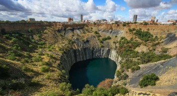 Daha önce kimsenin inemediği Şili Atacama Çukuru’na inen bilim insanlarından herkesi şoke eden açıklama