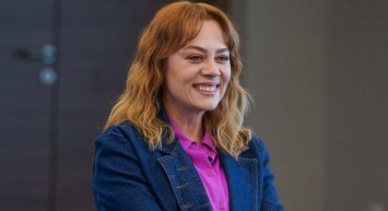 Demet Evgar sahnede büyüledi: Sesi ve dansıyla ortalığı yıktı! İşte o anlar...