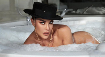 Deniz Akkaya’dan olay yaratan paylaşım! Erkeklerde sertleşme sorununu ele alan ünlü manken sözleriyle ağızları açık bıraktı