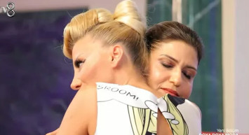 Doya Doya Moda’da duygu dolu anlar! Yarışmacı Nimet’in hikayesi stüdyodaki herkesi gözyaşlarına boğdu