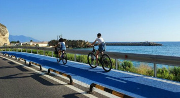 Dünyanın En Uzun Bisiklet Yolunda Binlerce Pedal Çevriliyor