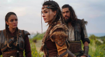 Ebru Şahin Makyajsız Halini Paylaştı Görenler Güzel Oyuncuyu Tanıyamadı