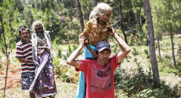 Endonezya'nın 'Yok artık' dedirten ürkütücü geleneği!