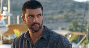 Engin Akyürek Kimdir?