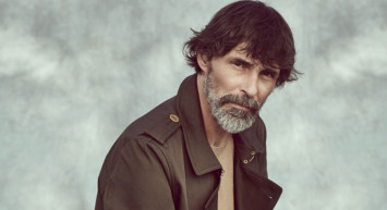 Erdal Beşikçioğlu Kimdir? 