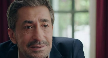 Erkan Petekkaya kimdir?