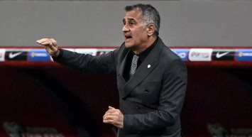 Erman Toroğlu'ndan Şenol Güneş'e Sert Eleştiriler!