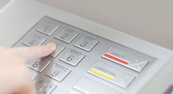 Eskişehir'de ATM'lere Yerleştirdikleri Aparatlarla İnsanları Dolandırdılar