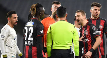 Fatih Karagümrük - Fenerbahçe Maçında Kırmızı Kart Gören Caner Erkin'in Hakeme Söylediği Sözler Ortaya Çıktı!