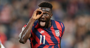 Fenerbahçe Daryl Dike'yi Transfer Etmek İstiyor!