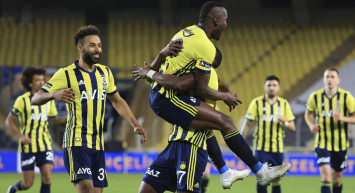 Fenerbahçe Forması Giyen Mame Thiam, Kayserispor'a Transfer Oldu!