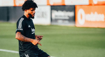 Fenerbahçe, Rosier İçin Sporting Lizbon'un Kapısını Çaldı